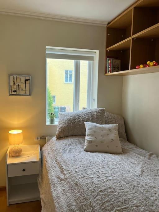 Charming 3 Bedroom Apartment آكيورِيْري المظهر الخارجي الصورة