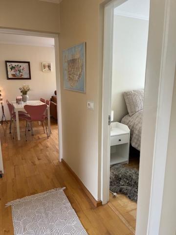 Charming 3 Bedroom Apartment آكيورِيْري المظهر الخارجي الصورة